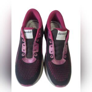 Dansko Pink and Black Sneakers Breathable Mesh Lace-Up